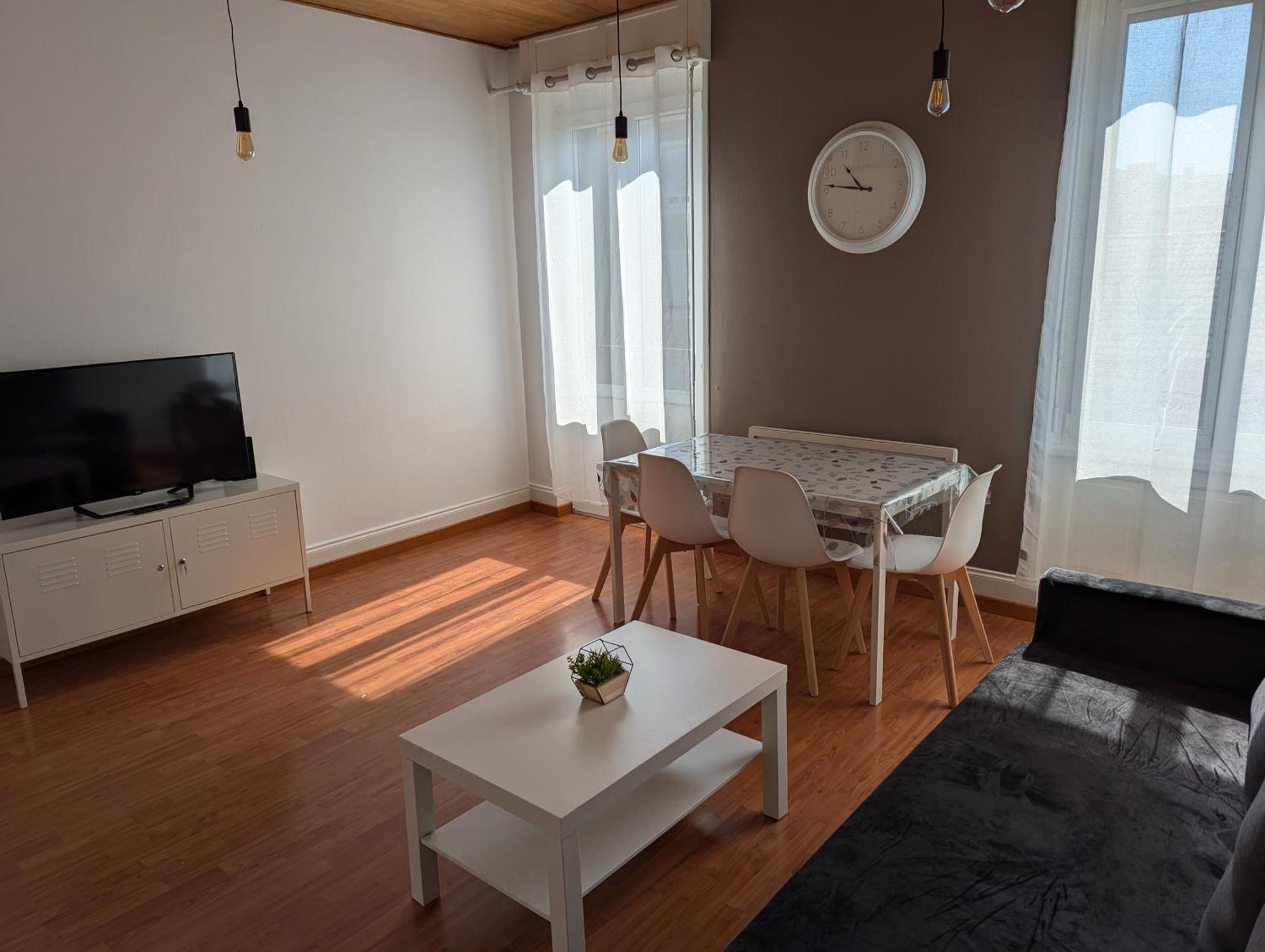 Le Mirage - Appartement 2 Chambres, Salon, Cuisine Equipee, Parking Et Wifi Gratuit Мюлуз Екстериор снимка